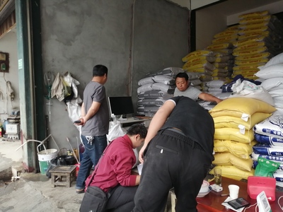 州畜牧技術推廣站強化飼料經營企業(yè)監(jiān)管，保障畜牧漁業(yè)飼料安全